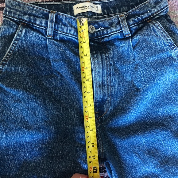 80’s Style A&F Acid Wash Jeans - Picture 7 of 11